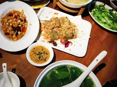 -渝半城经典川粤菜(重庆天地店)