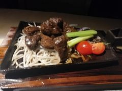 -穹六人间 people 6(岳阳路店)