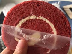 玫瑰红丝绒蛋糕卷-85度C(东莞常平新南街店)