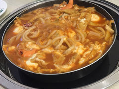 -三清洞摩西韩式年糕火锅(威高广场店)