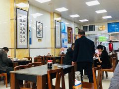 大堂-胡家包子·清真(大众巷店)