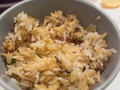 腊味煲仔饭-洪氏嗨捞·广东猪肚鸡·椰子鸡火锅(西咸万象城店)
