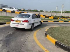 -无忧学车·华茂驾校(宝山校区)