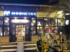 -席娜卡琳火车铁道夜市