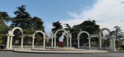 点击看大图 -玄武湖景区-情侣园游乐场