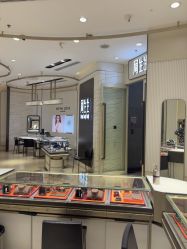 -周生生Chow Sang Sang(新世界店)