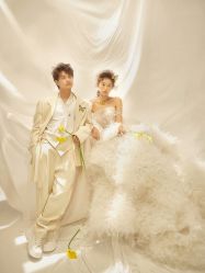 -至臻微拉婚纱摄影