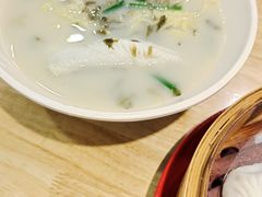 -玖鲜小笼(中山广场店)