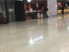 -星巴克(浦东机场T2到达店)