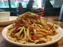 -江渔儿酸菜鱼(东二环泰禾店)