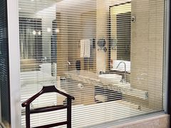 -上海龙之梦万丽酒店