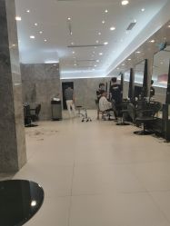 -TONI&GUY