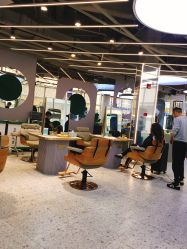 -PE SALON 