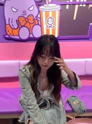 -V8潮牌·接发烫染连锁