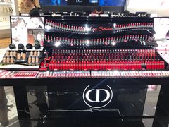 -Dior迪奥(上海世茂广场店)