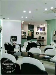 点击看大图 -挪娅婚纱摄影皇家会所