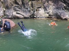 -安吉龙王山峡谷漂流