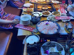 -老牌坊云南鱼豆花火锅(哈西万达店)