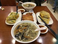 -小姜锅贴(凤凰街店)