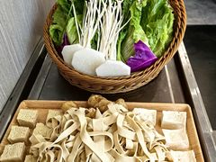 -陈大锅·岳阳鱼馆·地道岳阳菜(美食街店)