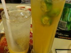 -新大咀港式茶餐厅(宝山万达店)