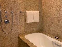 -上海外滩茂悦大酒店