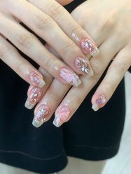 -济南花里美甲美睫