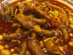 肖公庙招牌凤爪-老闵田螺馆·南昌市井菜·特色小吃(总店)