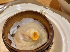 手拆蟹黄小笼包-龍堂蟹黄小笼包(德思勤四季汇店)