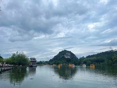 -星湖旅游景区七星岩