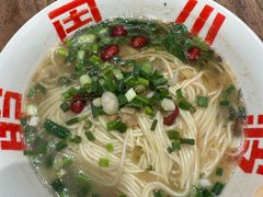 -周小波重庆小面·重庆名小吃(邹容路店)