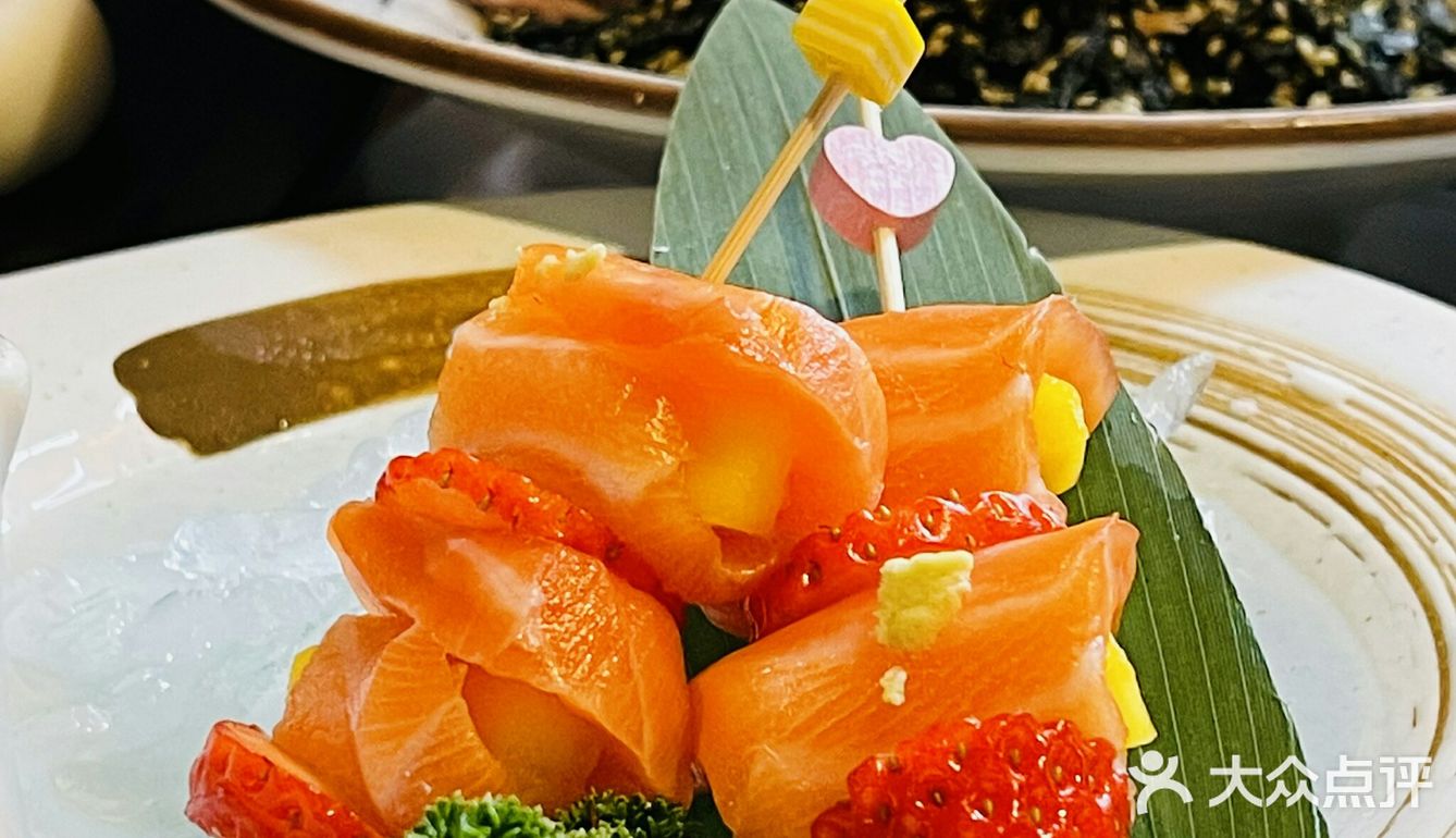 情人节浪漫美食｜开往春天的幸福不一定是列车也有可能是海胆自由