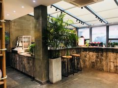 -HIGH FIVE哈福手工汉堡(桂林路店)