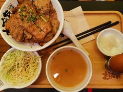 -熊吞·大碗丼烧肉饭(济宁万达广场店)