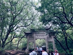 -灵岩山风景区