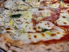 双拼披萨-Primo·丽莫意大利窑烤披萨