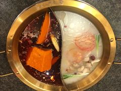 -小天鹅火锅·一线江景洪鼎旗舰店(洪崖洞店)