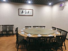 包厢-胡须哥网红竹筒菜