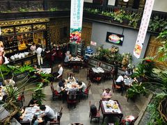 大堂-蔼若春.传承三十年云南菜(金碧公园店)