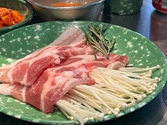 -欧巴炭烤肉오빠숯불구이(南京东路店)
