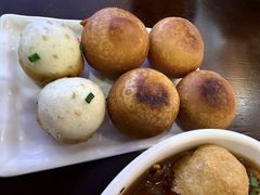 玉兰饼生煎包双拼-常盛香生煎·酸辣汤.无锡老字号玉兰饼(新生路店)