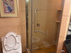 -武汉五月花大酒店(武昌火车站中南路地铁站店)