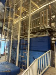 -PIPIKINGDOM皮皮王国欢乐号(欢乐海岸购物中心店)