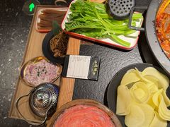 -晓宇重庆火锅(西安荟聚店)