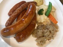 -LENBACH兰巴赫西餐啤酒坊(大连东港店)