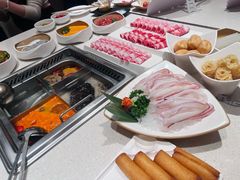 -海底捞火锅(中商百货夜宵主题店)