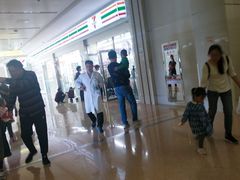 -711便利店(第二儿童医院店)