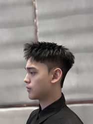 -尼特斯男士发型馆