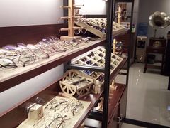-肆兮眼镜·蔡司·徕卡战略合作店(大坪店)