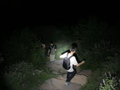 -鬼笑石后山停车场